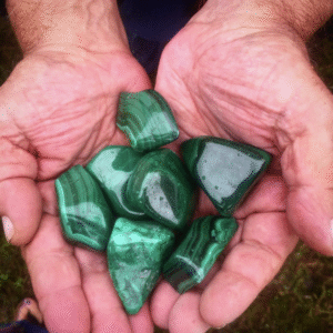 R. Dirtflower Crystals